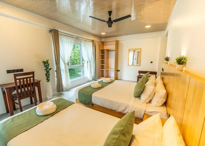 Standard Triple Room with Sea View