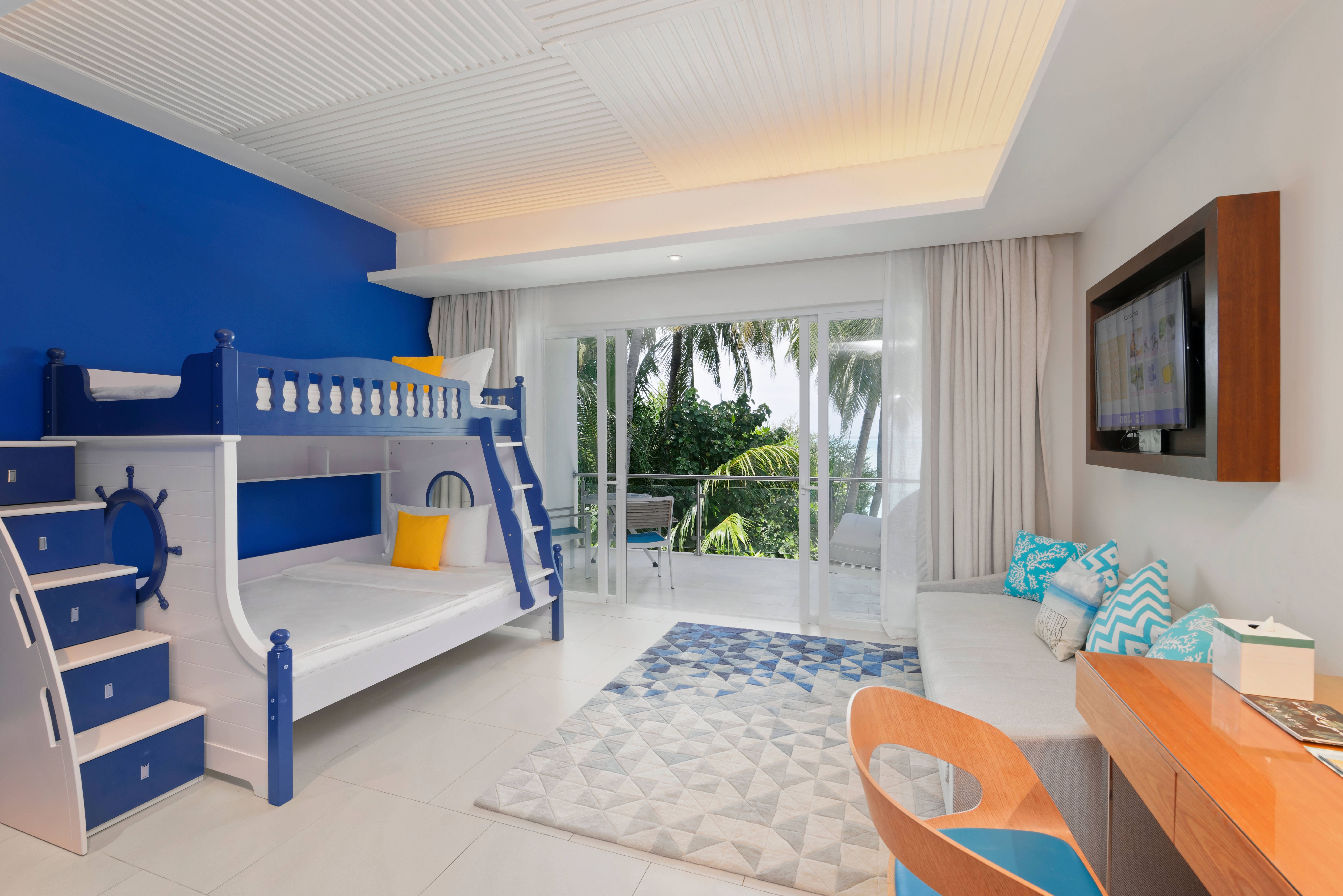 Sky & Beach Studio