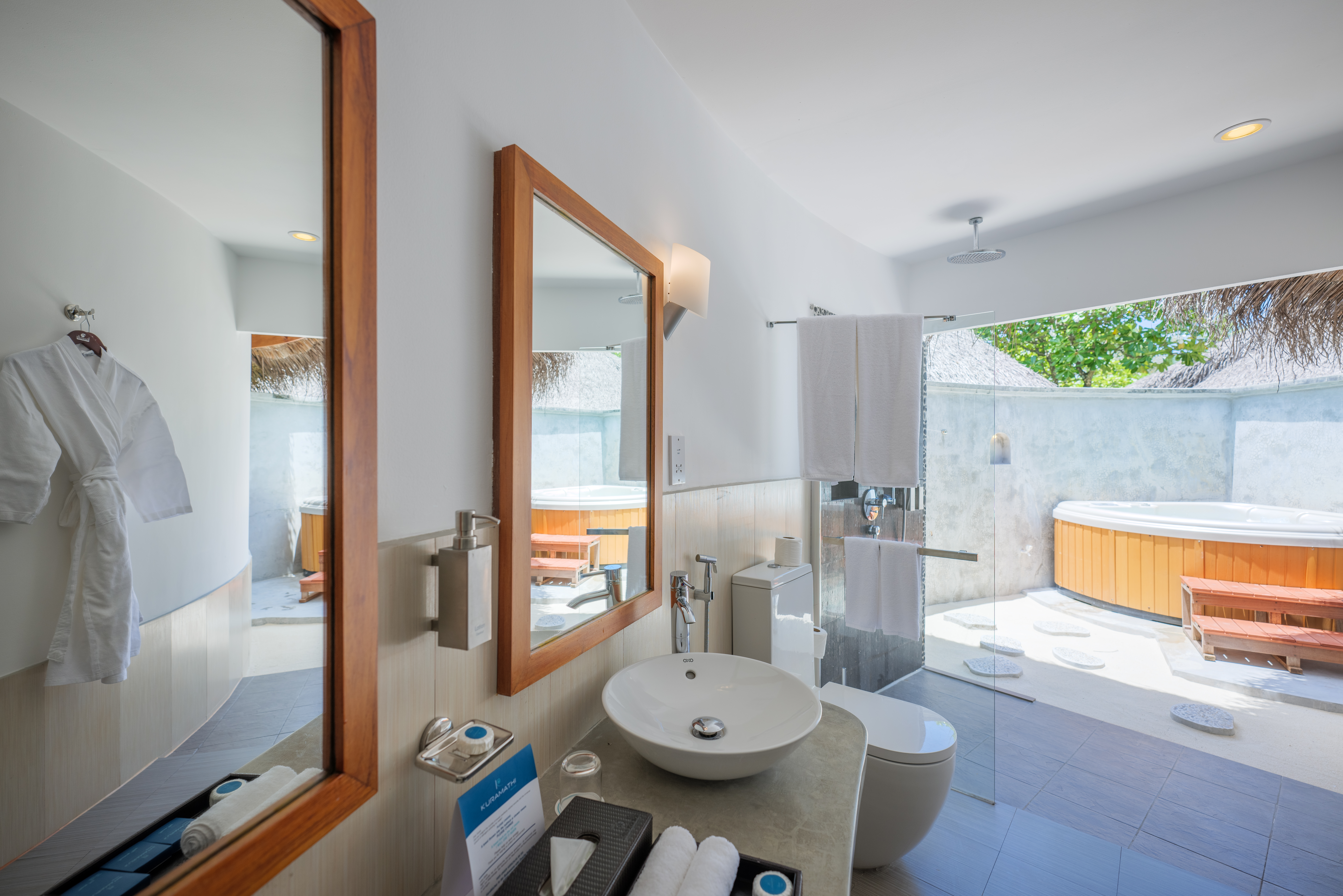 Superior Beach Villa