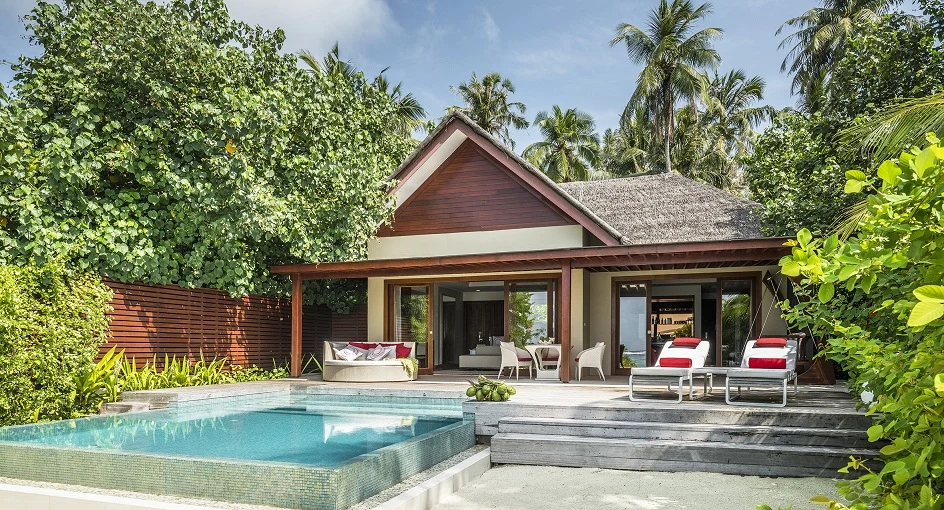 Deluxe Family Beach Pool Villa